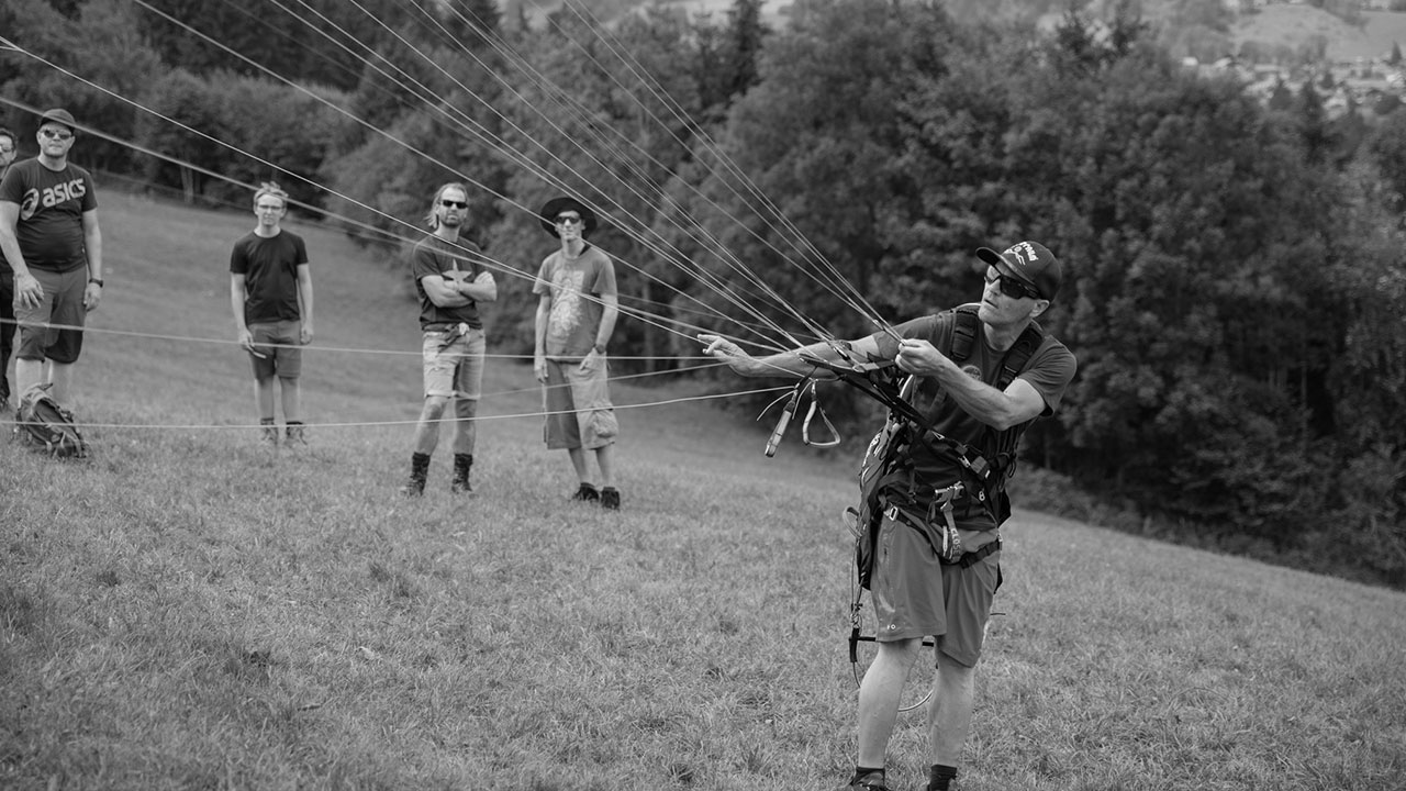 Ground Challenge mit dem Gleitschirm